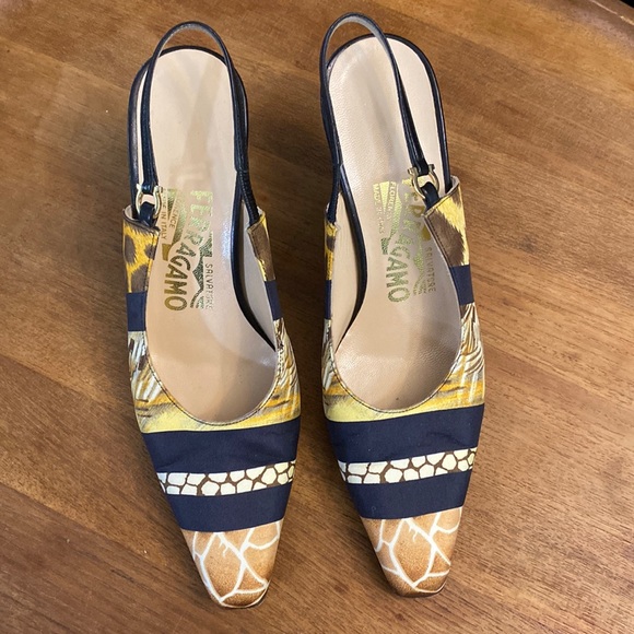Salvatore Ferragamo Shoes - 🤩 SALVATORE FERRAGAMO SILK SCARF SLING BACK HEELS